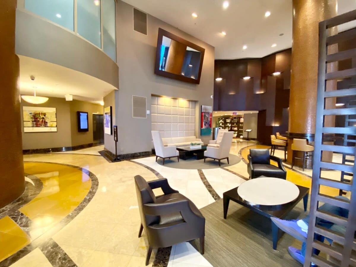 15Th Floor Luxury Suite At Trump Int Resort Санни Айлес Экстерьер фото