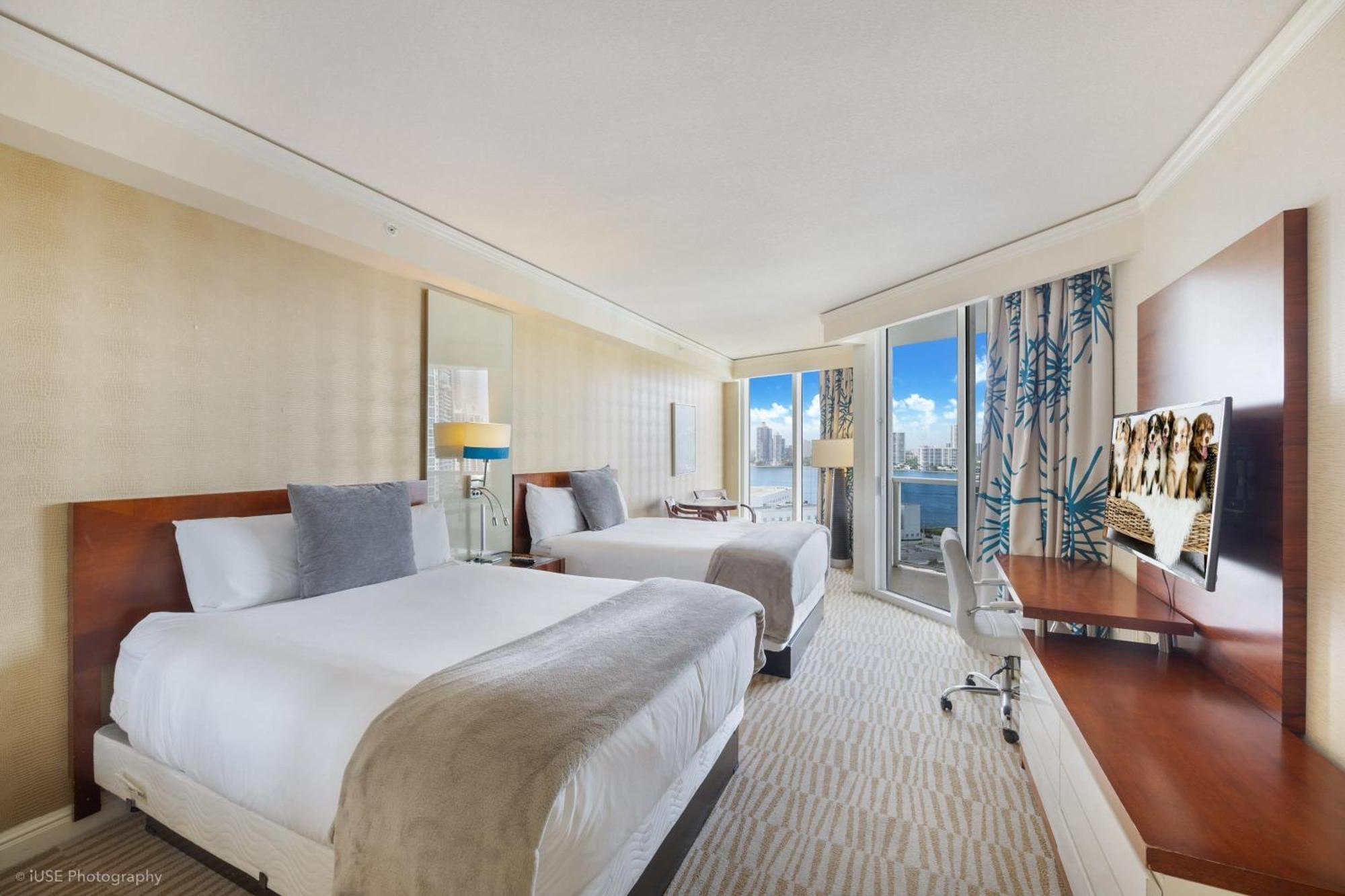 15Th Floor Luxury Suite At Trump Int Resort Санни Айлес Экстерьер фото